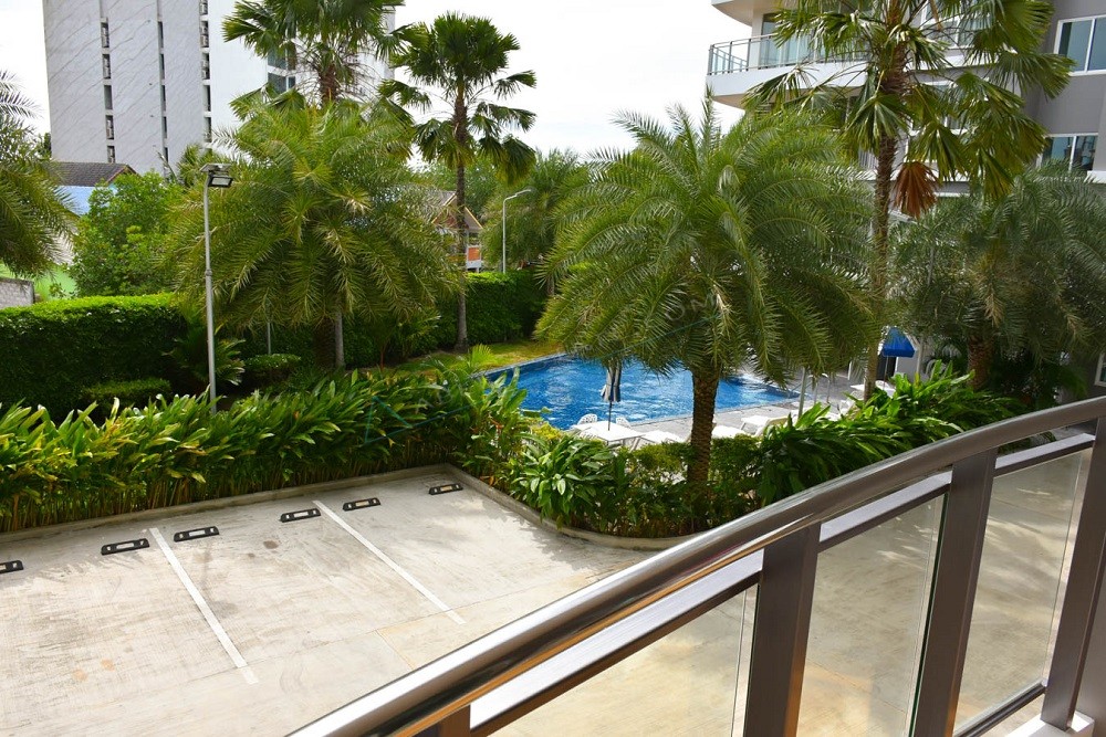 Two-bedroom Pool View C211